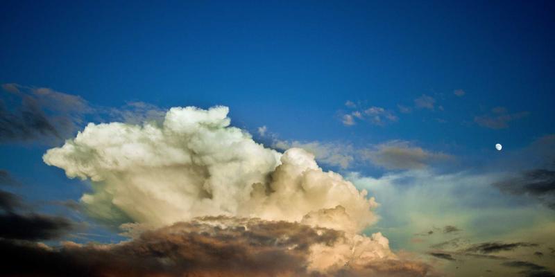 工业风时尚：从废弃工厂到潮流前沿的穿搭革命