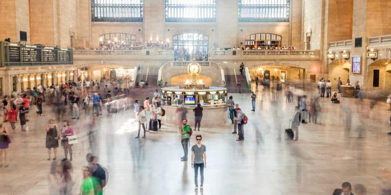 工业风时尚崛起：挖掘小众设计师品牌，打造绝不撞衫的个性潮流