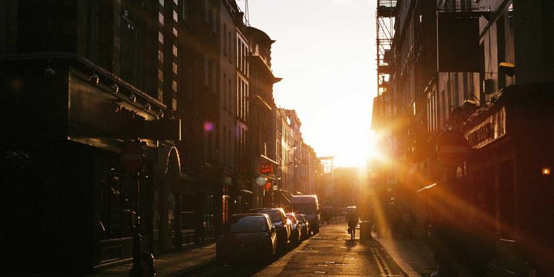时尚19:解码当代潮流服饰搭配的三大核心法则