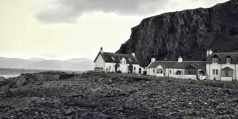 时尚档案管理指南：数字化时代如何系统收藏、保养与传承经典设计